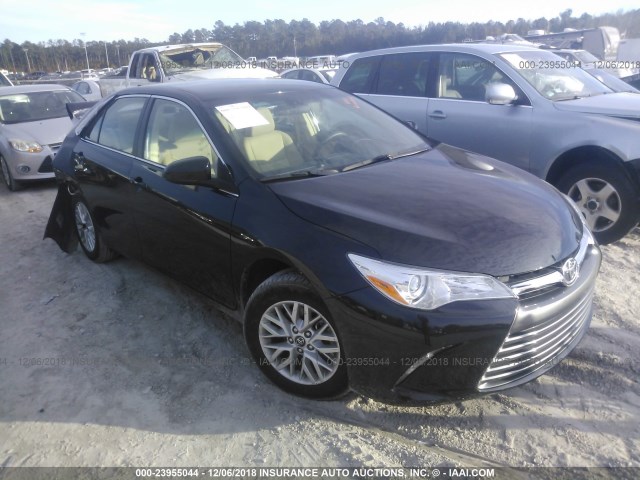 4T1BF1FK7HU424684 - 2017 TOYOTA CAMRY LE/XLE/SE/XSE BLACK photo 1