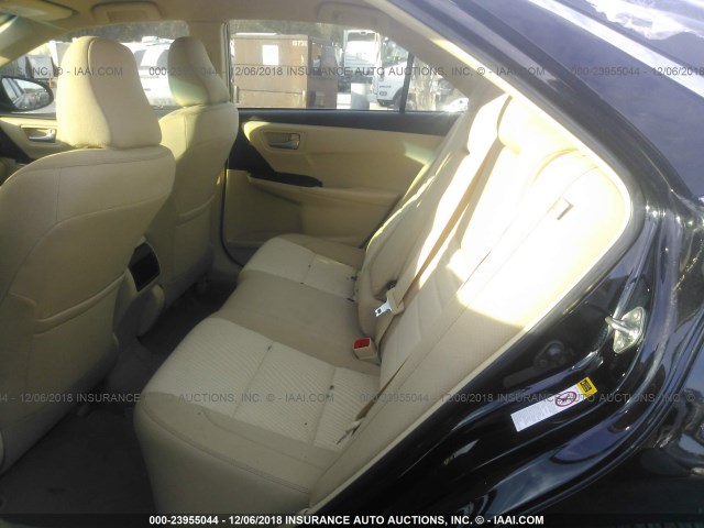 4T1BF1FK7HU424684 - 2017 TOYOTA CAMRY LE/XLE/SE/XSE BLACK photo 8