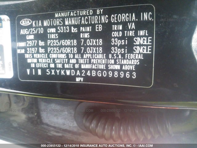 5XYKWDA24BG098963 - 2011 KIA SORENTO SX BLACK photo 9