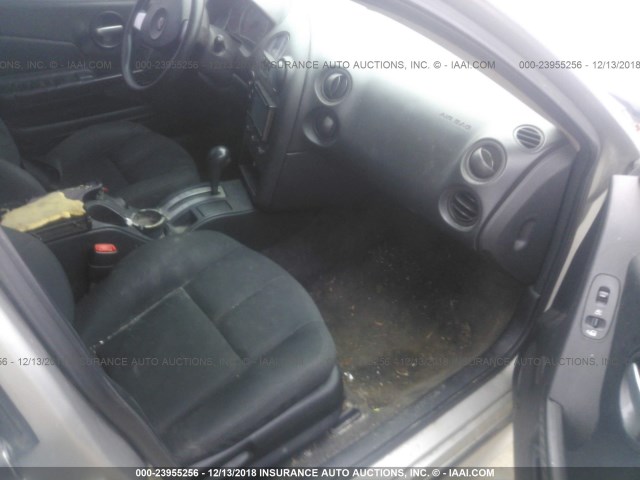 2G2WP552761118769 - 2006 PONTIAC GRAND PRIX ვერცხლისფერი ფოტო 5