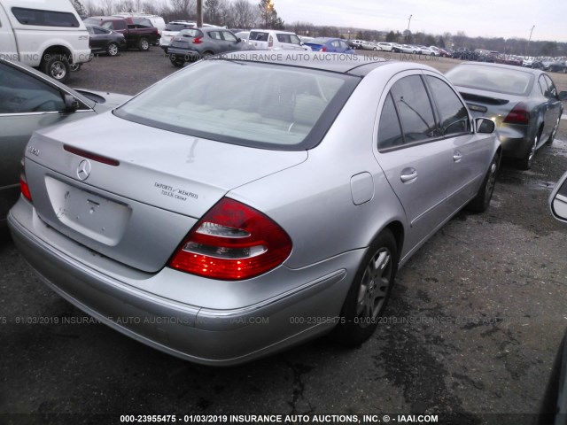 WDBUF65J74A588899 - 2004 MERCEDES-BENZ E 320 GRAY photo 4