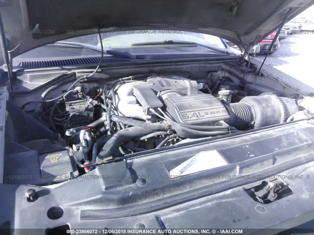 5LMFU28A1YLJ39788 - 2000 LINCOLN NAVIGATOR 金色 照片 10