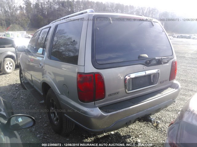 5LMFU28A1YLJ39788 - 2000 LINCOLN NAVIGATOR 金色 照片 3
