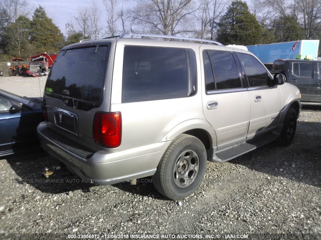 5LMFU28A1YLJ39788 - 2000 LINCOLN NAVIGATOR 金色 照片 4