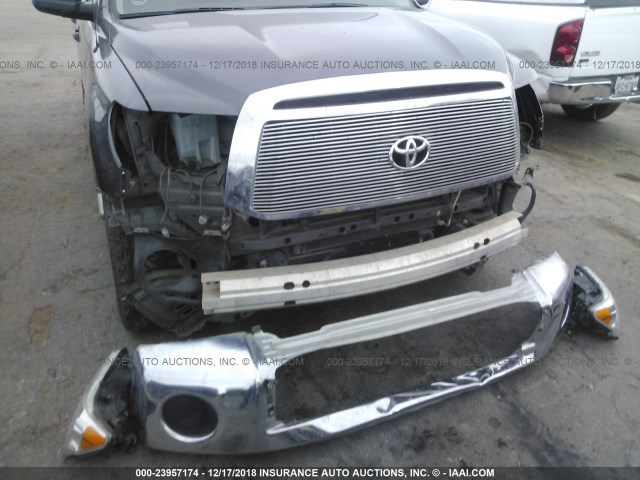 5TFEM5F19CX051368 - 2012 TOYOTA TUNDRA CREWMAX SR5 GRAY photo 6