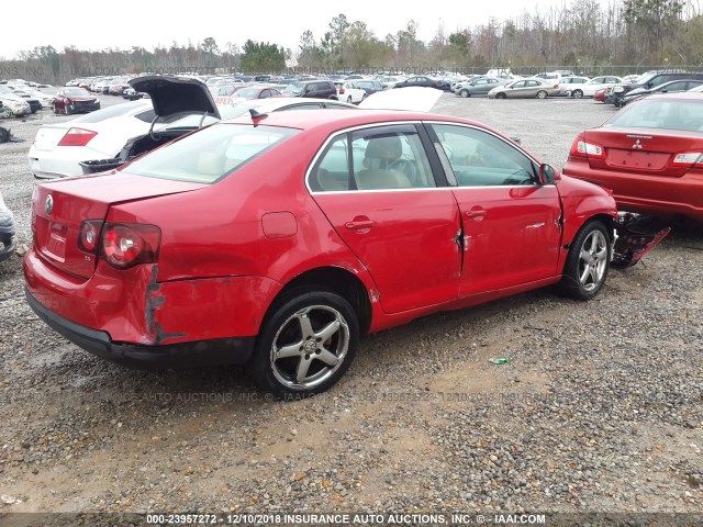 3VWRM71K48M156312 - 2008 VOLKSWAGEN JETTA SE/SEL RED photo 4