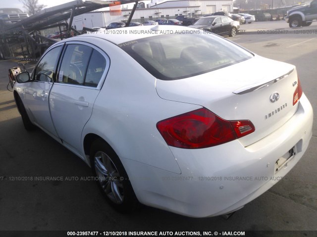 JN1CV6AR8CM972976 - 2012 INFINITI G37 WHITE photo 3