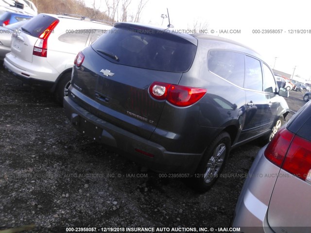 1GNLVFED4AS114108 - 2010 CHEVROLET TRAVERSE LT GRAY photo 4