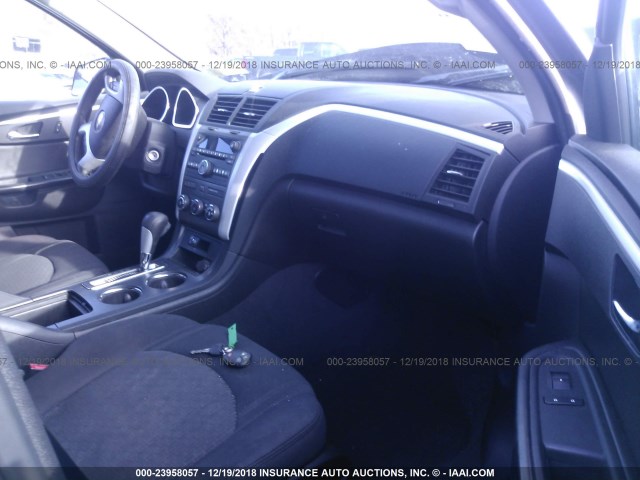 1GNLVFED4AS114108 - 2010 CHEVROLET TRAVERSE LT GRAY photo 5