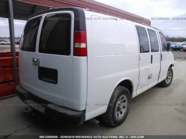 1GCSGAF43C1179203 - 2012 CHEVROLET EXPRESS G1500  WHITE photo 4