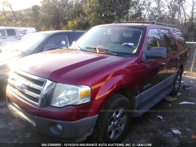 1FMFU15597LA46620 - 2007 FORD EXPEDITION XLT RED photo 2
