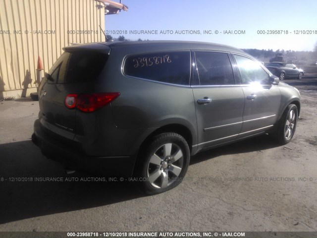 1GNKVLED3BJ147540 - 2011 CHEVROLET TRAVERSE LTZ GRAY photo 4