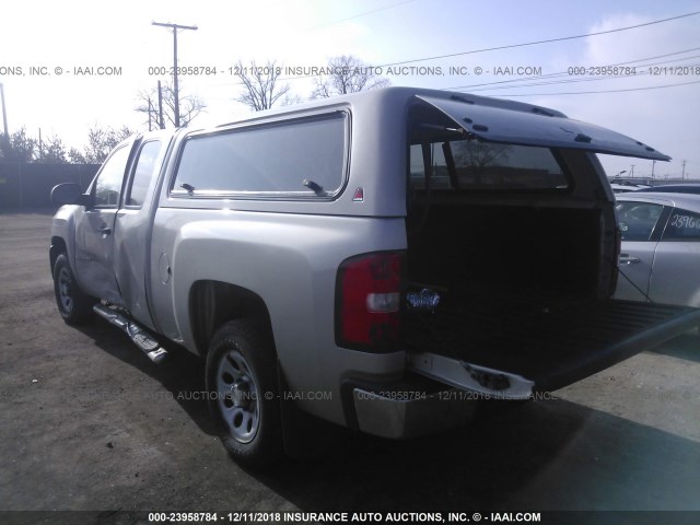 1GCEC19XX9Z221178 - 2009 CHEVROLET SILVERADO C1500 SILVER photo 3