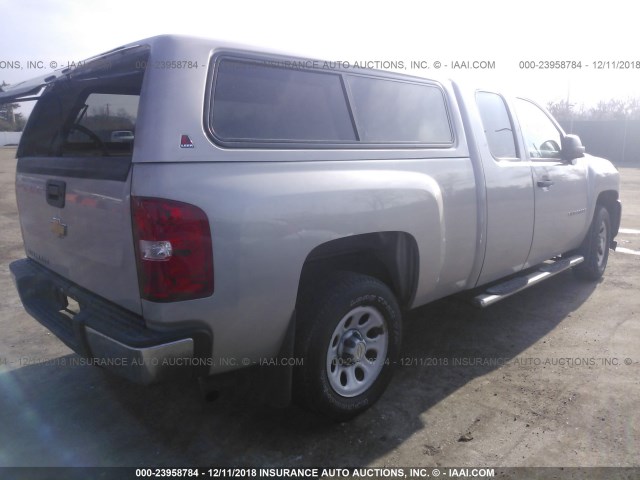 1GCEC19XX9Z221178 - 2009 CHEVROLET SILVERADO C1500 SILVER photo 4