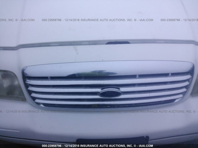 2FAFP74W81X133529 - 2001 FORD CROWN VICTORIA LX WHITE photo 6