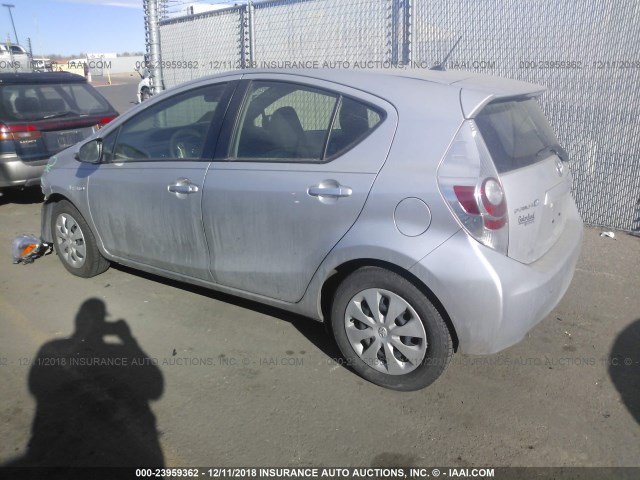 JTDKDTB33D1554865 - 2013 TOYOTA PRIUS C SILVER photo 3