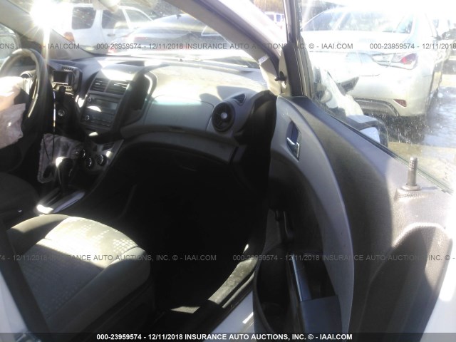 1G1JA6SH4D4147243 - 2013 CHEVROLET SONIC LS 白色 照片 5