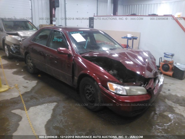 JT2BF28K6X0195615 - 1999 TOYOTA CAMRY LE/XLE 栗色 照片 1