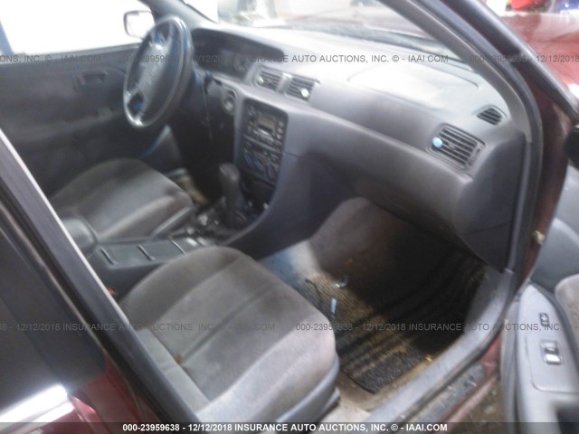 JT2BF28K6X0195615 - 1999 TOYOTA CAMRY LE/XLE 栗色 照片 5
