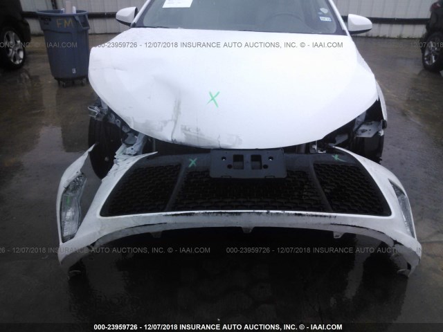 4T1BF1FKXFU031954 - 2015 TOYOTA CAMRY LE/XLE/SE/XSE WHITE photo 6