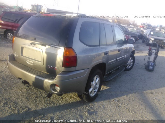 1GKDT13S852315253 - 2005 GMC ENVOY GRAY photo 4