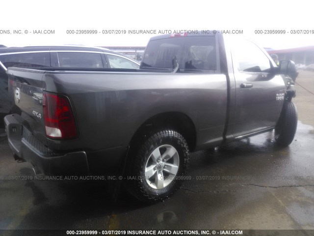 3C6JR7ATXJG146437 - 2018 RAM 1500 ST GRAY photo 4