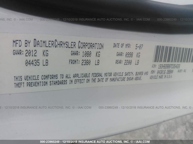 1B3HB28B87D354626 - 2007 DODGE CALIBER WHITE photo 9