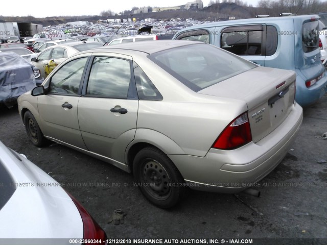 1FAFP34N16W108958 - 2006 FORD FOCUS ZX4 BROWN photo 3