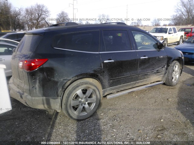 1GNKRGED4BJ414471 - 2011 CHEVROLET TRAVERSE LT GRAY photo 4