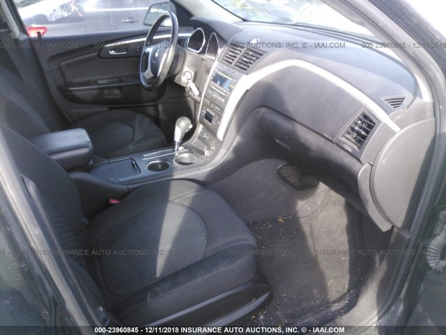 1GNKRGED4BJ414471 - 2011 CHEVROLET TRAVERSE LT GRAY photo 5