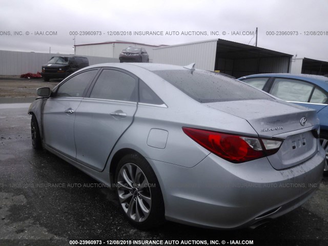 5NPEC4AB1BH317585 - 2011 HYUNDAI SONATA SE/LIMITED SILVER photo 3