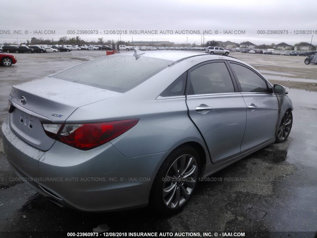 5NPEC4AB1BH317585 - 2011 HYUNDAI SONATA SE/LIMITED SILVER photo 4