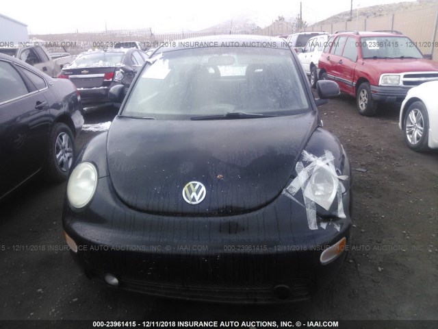 3VWDD21C2YM467758 - 2000 VOLKSWAGEN NEW BEETLE GLX 黑色 照片 6
