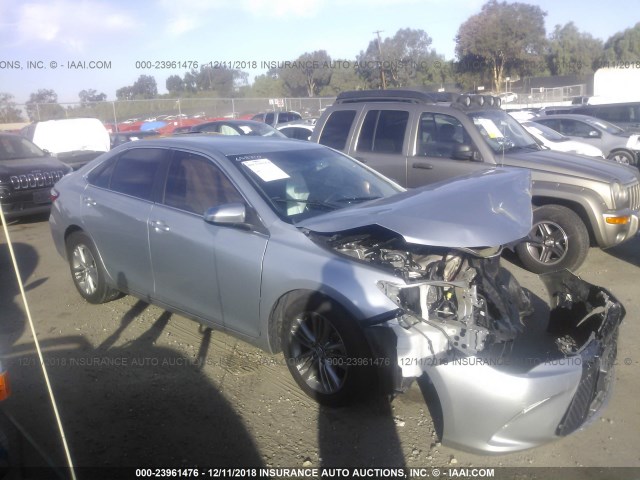 4T1BF1FK5FU892345 - 2015 TOYOTA CAMRY LE/XLE/SE/XSE SILVER photo 1