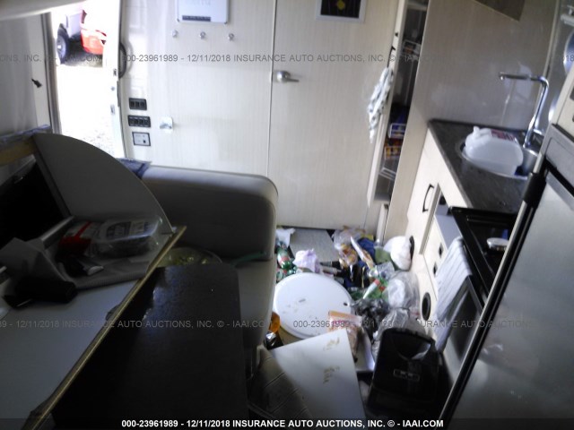 1STKFAG22JJ542234 - 2018 AIRSTREAM OTHER  GRAY photo 8