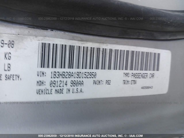 1B3HB28A19D152950 - 2009 DODGE CALIBER SE SILVER photo 9