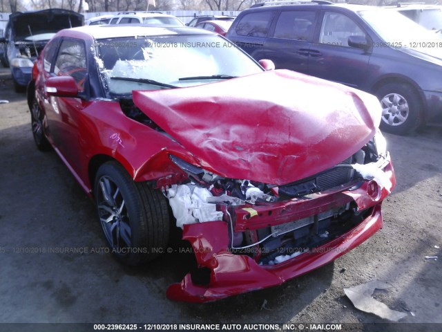 JTKJF5C74GJ015249 - 2016 TOYOTA SCION TC 红色 照片 6