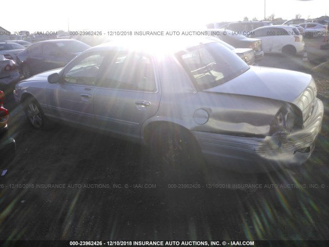 2FAHP74W83X149094 - 2003 FORD CROWN VICTORIA LX SILVER photo 3