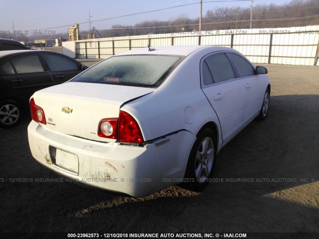 1G1ZG57B49F115792 - 2009 CHEVROLET MALIBU LS WHITE photo 4