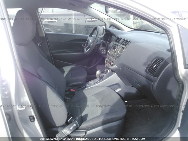 KNADM4A3XE6326556 - 2014 KIA RIO LX SILVER photo 5