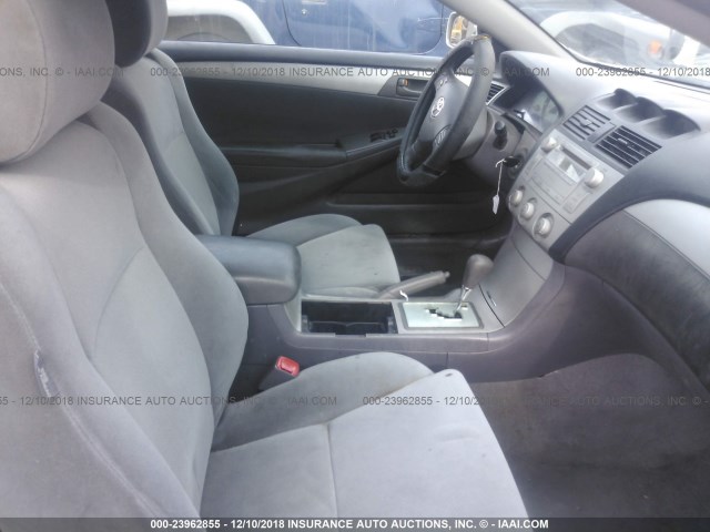 4T1CE38P36U645112 - 2006 TOYOTA CAMRY SOLARA SE/SLE SILVER photo 5