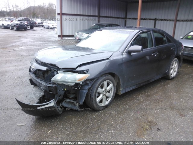 4T1BE46KX9U410882 - 2009 TOYOTA CAMRY SE/LE/XLE GRAY photo 2