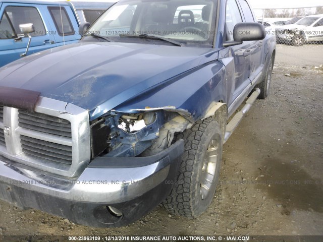 1D7HW48N85S201199 - 2005 DODGE DAKOTA QUAD SLT BLUE photo 6