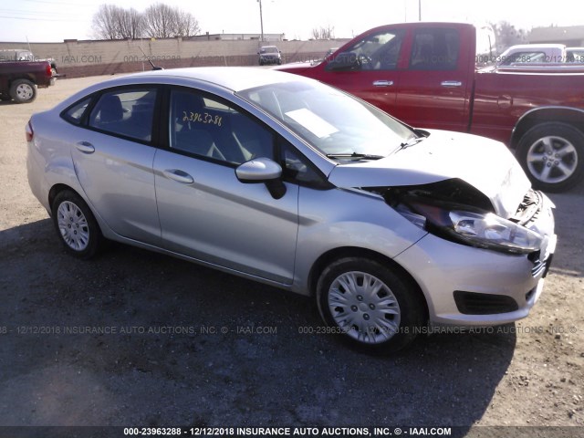 3FADP4AJ2HM156132 - 2017 FORD FIESTA S SILVER photo 1