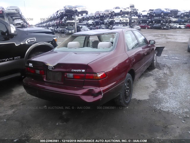 4T1BG22K5XU483420 - 1999 TOYOTA CAMRY CE/LE/XLE RED photo 4