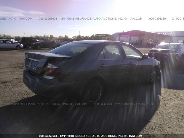 4T1BE32K65U987807 - 2005 TOYOTA CAMRY LE/XLE/SE GRAY photo 4