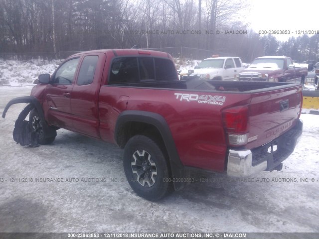 5TFSZ5AN2HX091121 - 2017 TOYOTA TACOMA ACCESS CAB/SR5/TRD SPT/OR RED photo 3