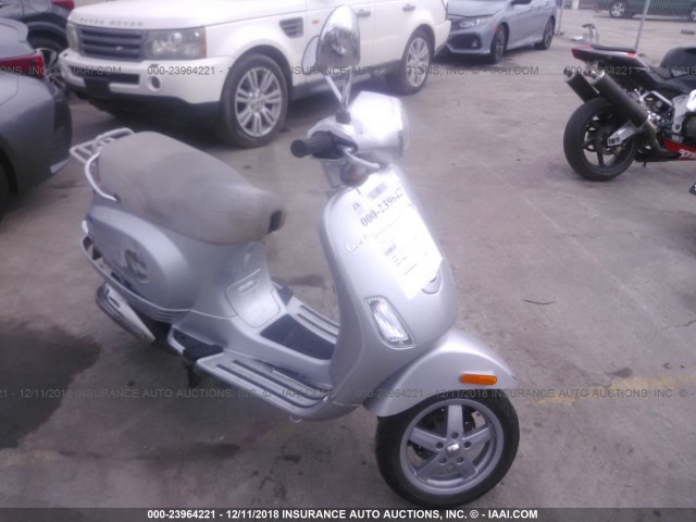 ZAPM448F395016309 - 2009 VESPA LX 150 SILVER photo 1