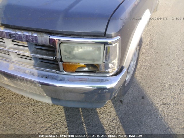 1B7GL23Y2SS266212 - 1995 DODGE DAKOTA GRAY photo 6