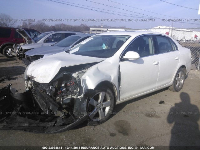 3VWRM71K39M135601 - 2009 VOLKSWAGEN JETTA SE/SEL WHITE photo 2